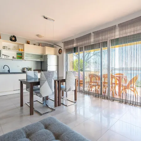 By The Sea Omisalj, Krk - 21946 Apartamento